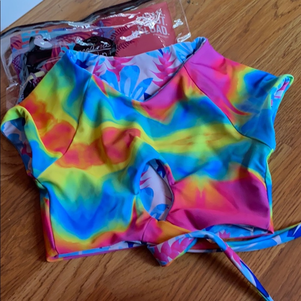 NWT trippy hippy top